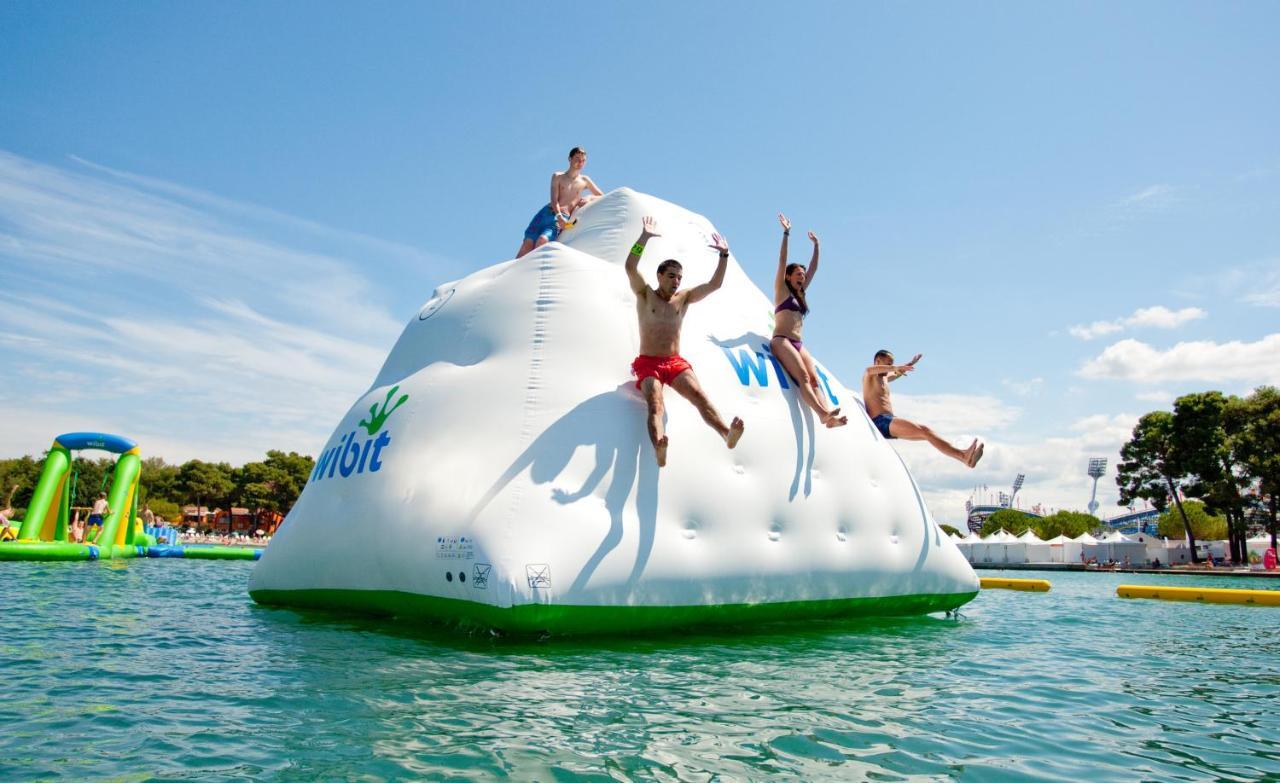Camping Du Plan D'Eau **** 호텔 Saint-Yrieix-sur-Charente 외부 사진
