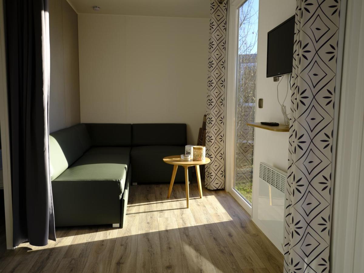 Camping Du Plan D'Eau **** 호텔 Saint-Yrieix-sur-Charente 외부 사진