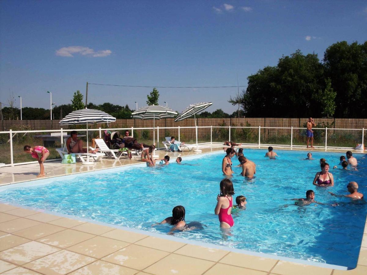 Camping Du Plan D'Eau **** 호텔 Saint-Yrieix-sur-Charente 외부 사진