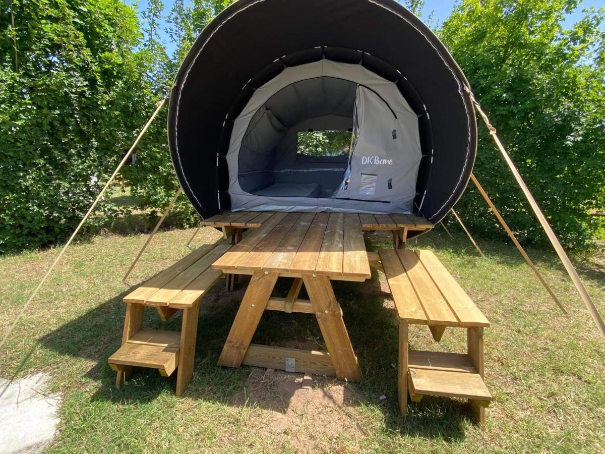 Camping Du Plan D'Eau **** 호텔 Saint-Yrieix-sur-Charente 외부 사진