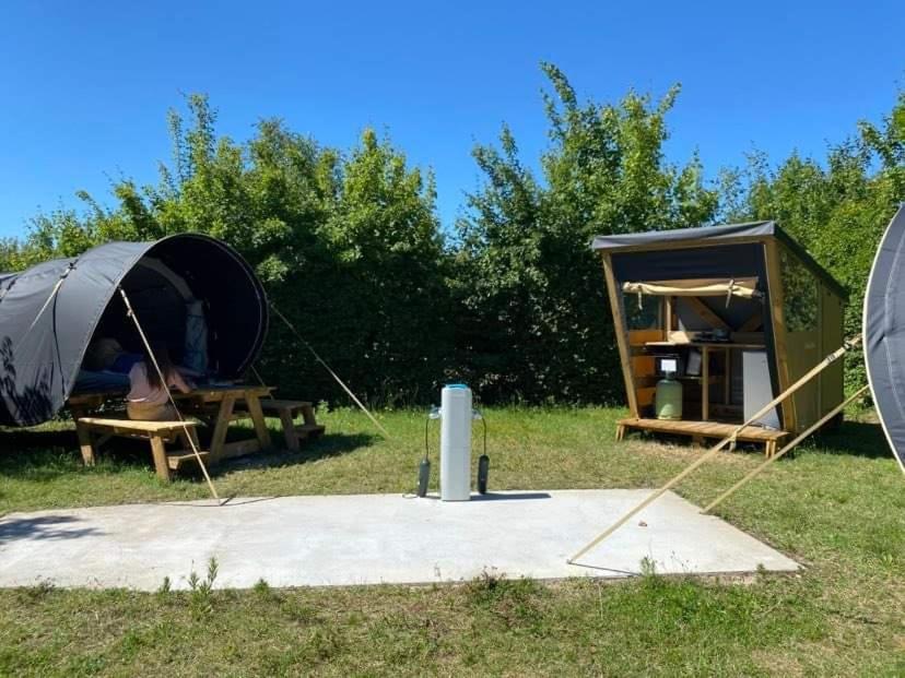 Camping Du Plan D'Eau **** 호텔 Saint-Yrieix-sur-Charente 외부 사진